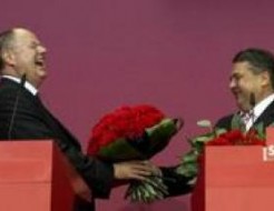 Législatives en Allemagne – Le SPD se dit prêt à discuter d’une coalition avec Mme Merkel