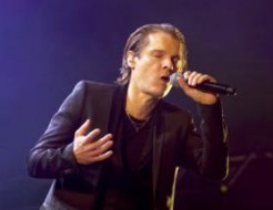 Tous à poil ? – Langue de VIP