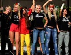 Arrivée remarquée des Femen à la Mostra de Venise – Photo du jour