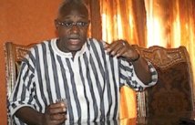 Mbackiyou Faye voit du rouge !