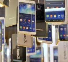 Samsung ne lache pas d&rsquo;une semelle Apple : une bataille numérique et judiciaire sans fin !