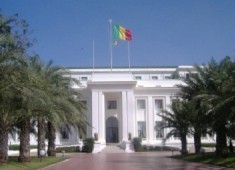 L’Aréne s’invite au Palais: Farba Ngom attaque et cogne Biram Faye Dg de l’ANEJ