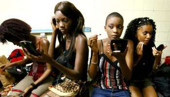 Saint-Valentin: accessoires et lingerie sexy en vogue à Dakar