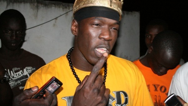 [Vidéo] Gangsta Rap ! NitDoff et Canabass rappellent les comportements « old school » !!!