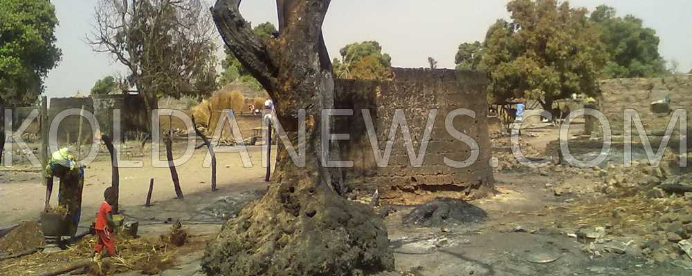 [Images] Saré Coly Sallé entre ruines, désolation, et tristesse à la suite d’un incendie ravageur
