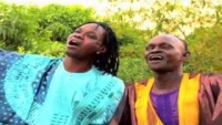 Mansour Seck fête le lead vocal du Daande Lenool (Baaba Maal) ce 8 mars au Cices
