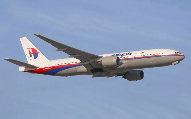 Boeing 777 de Malaysia Airlines: les premiers signes de l’avion disparu apparaissent