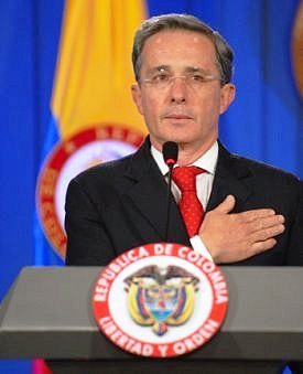 Colombie: Alvaro Uribe, ancien président, revient au Sénat