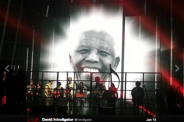 Les enfoirés ont rendu un grand hommage à Madiba!