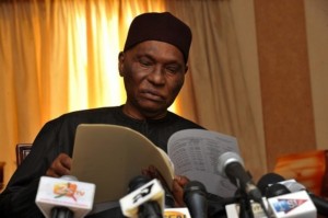 Wade lance son site et dévoile tout!