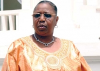 Awa Marie Colle Seck: Le ministre de la Santé visite le Port autonome et l’aéroport de Dakar par mesure de prévention!