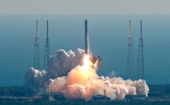 Une fusée de SpaceX explose en plein vol