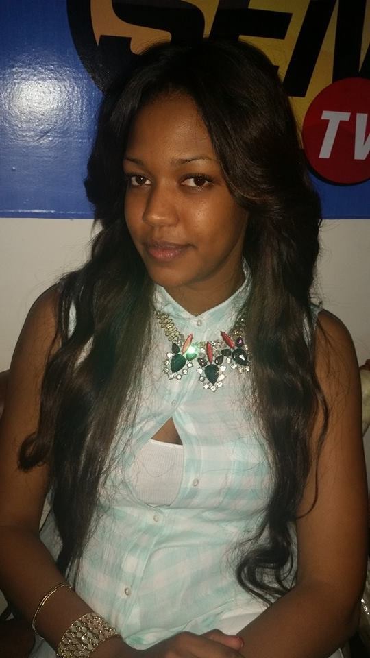 No Make up challenge: Yaye Awa rayonnante sans maquillage!