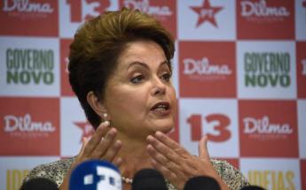 second tour au Brésil: Dilma Rousseff remonte et surpasse Aecio Neves dans les récents sondages