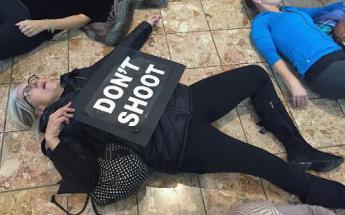 Etats-Unis: nouvelles manifestations à Ferguson, 15 arrestations