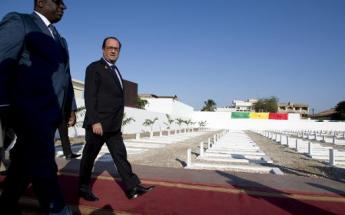 François Hollande et Macky Sall rendent hommage aux tirailleurs à Dakar