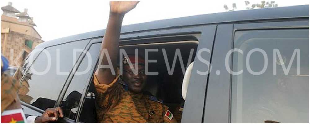 Primature burkinabé: sorti par la grande porte, le lieutenant-colonel Zida revient par la fenêtre