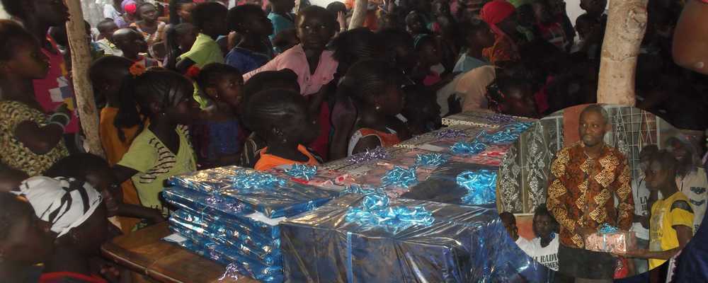 Noël des enfants à la radio Naforé de Kolda