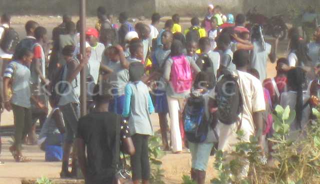 Sédhiou : des élèves dans les rues pour réclamer la fin des grèves d’enseignants