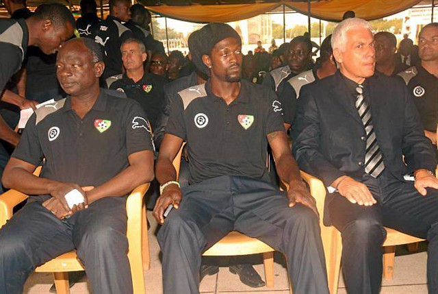 Le français Hubert VELUD est candidat à la succession d’Alain Giresse comme coach