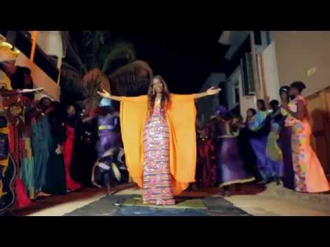 Vidéo clip « Sen Gawlo Yeksina » de Coumba Gawlo Seck