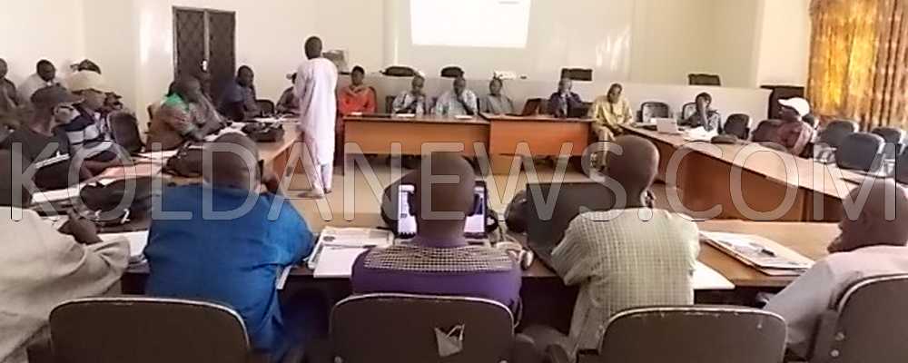 Les journalistes des radios communautaires, à l’école du curriculum