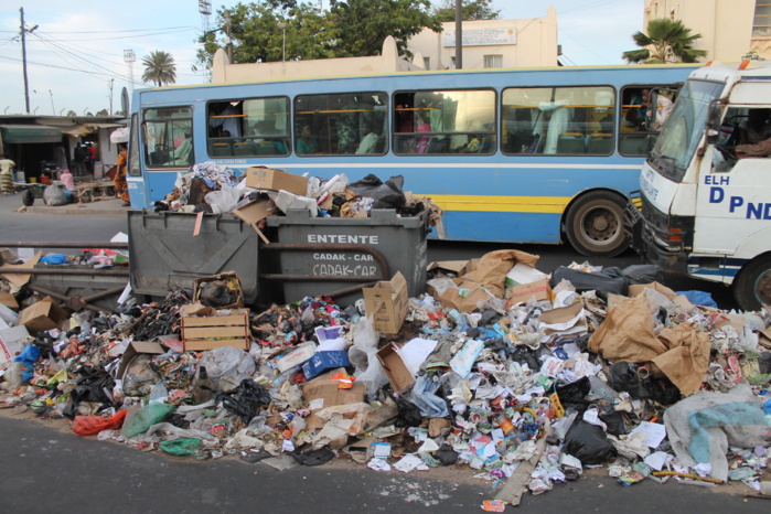 Ramassage d’ordures : les techniciens de surface reprennent aujourd’hui