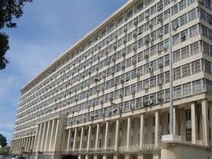 Gré à gré à hauteur de 400 milliards FCFA autour de la réfection building administratif