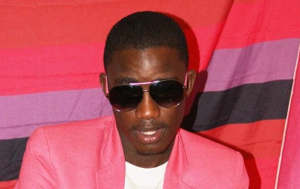 Le chanteur Waly Seck très affecté par l’arrestation de son papa thione