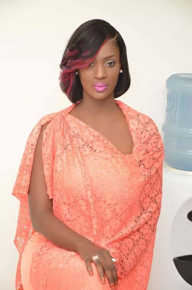 Admirez Mame Diarra Thiam alias Lissa en mode korité!