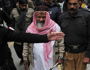 Pakistan : les autorités confirment la mort de Malik Ishaq, chef du groupe armé islamiste anti-chiites tué par la police