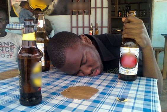 Sénégal : un arrêté pour interdire la consommation d’alcool et la vente des formats les plus accessibles aux jeunes