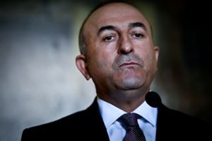 En pleine crise, le chef de la diplomatie turque appelle au dialogue avec Moscou