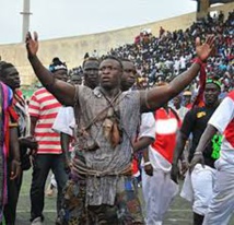 Lutte: Ama réclame “Gris Bordeaux” tandis-que Fass lui, propose Papa Sow.
