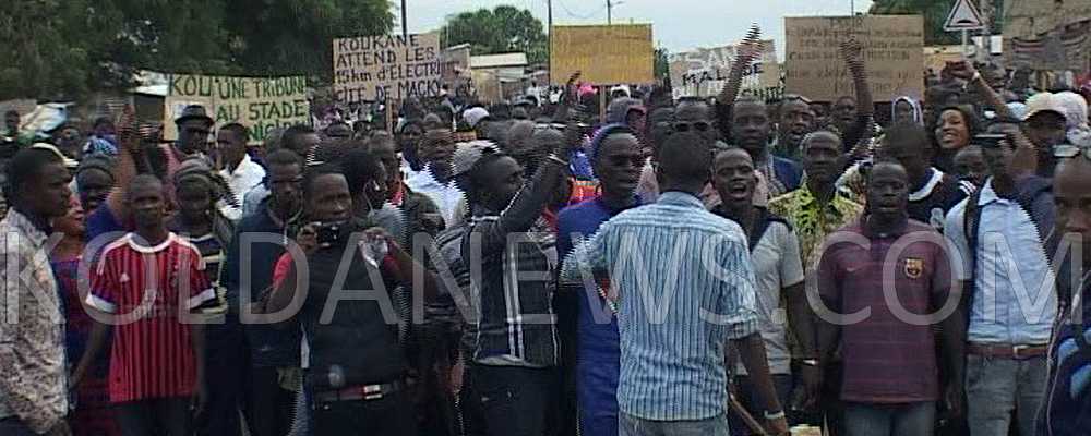 Kounkané marche pour réclamer des services sociaux de base