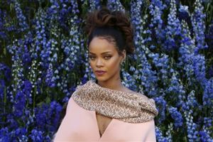 Musique: Rihanna bat les Beatles en temps total passé comme titre N.1