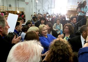 Primaires démocrates aux Etats-Unis: Bernie Sanders ne lâche pas d’une semelle Hillary Clinton