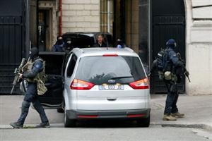 Attentats de Paris: Salah Abdeslam refuse de répondre au juge