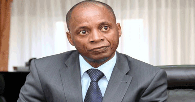 Abou LO, ancien ministre : «Macky Sall doit arrêter Farba NGOM»