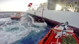 Les corps de plus de 20 migrants retrouvés dans un canot en Méditerranée