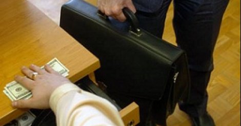 Nigeria: Ouverture du procès pour corruption contre Eni et Shell