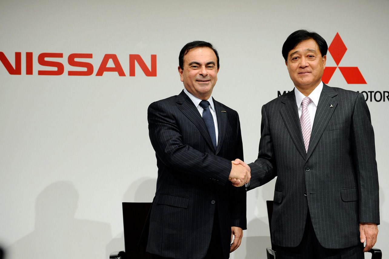 Carlos Ghosn futur patron de Mitsubishi Motors, en plus de Renault-Nissan