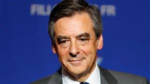 Qui est François Fillon, le vainqueur de la primaire de la droite pour les présidentielles?