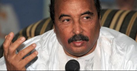 Le président de la Mauritanie Mohamed Ould Abdel Aziz ignore Adama Barrow et adoube Yahya Jammeh