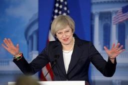Theresa May met en garde Donald Trump contre Vladimir Poutine