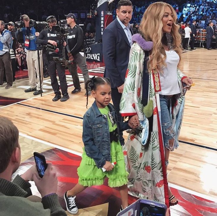 Le mignon clin d’oeil à Adele via la robe de Blue Ivy, la fille de Beyoncé