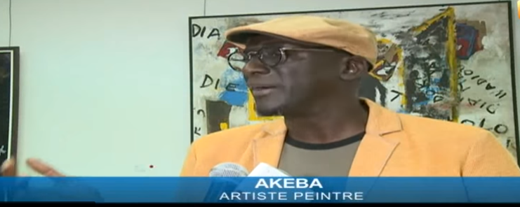 [Vidéo] L’artiste peintre AKEBA expose ses œuvres qui reflètent la vie quotidienne des sénégalais