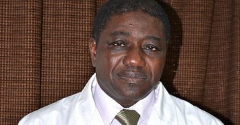 Le Pr Souleymane Mboup élevé au rang de Grand Officier dans l’Ordre national du Lion