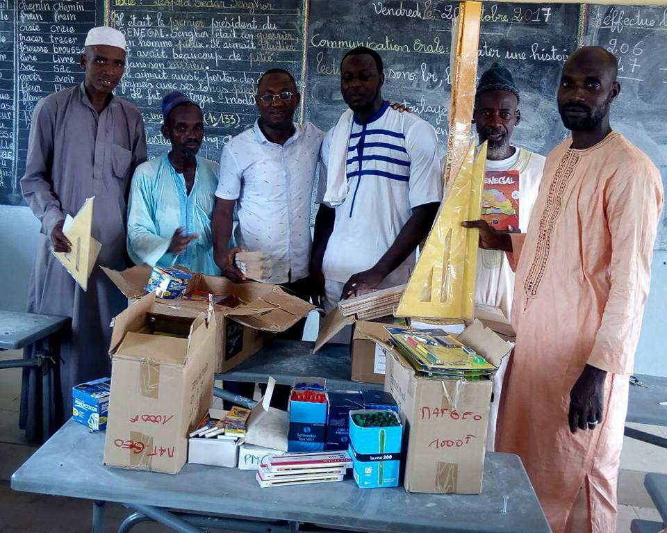 Vélingara : Lamarana Diallo du Grand parti offre des fournitures aux établissements scolaires