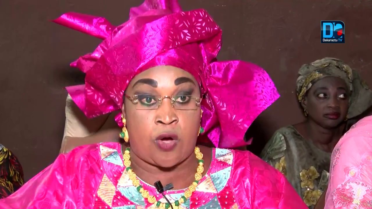 Réplique : Khady Ndiaye s’en prend à Awa Niang et défend Abdou Karim Sall